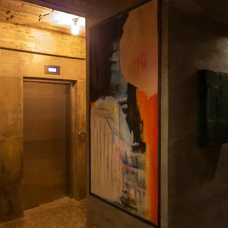 Hotel In Gallery &