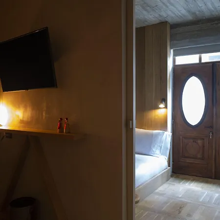 Hotel In Gallery &