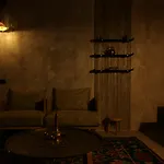 In Gallery & Hotel 3*