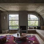 In Gallery & Hotel