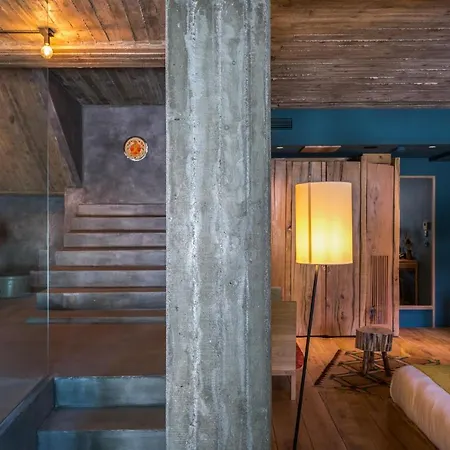 Hotel In Gallery & 3*