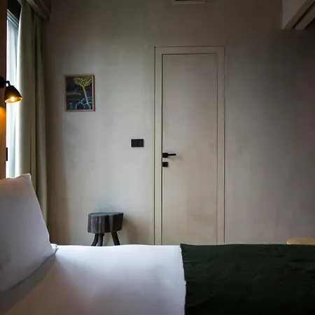In Gallery & Hotell Korça
