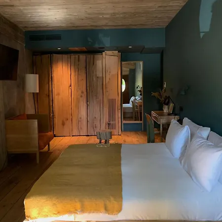 Hotel In Gallery &