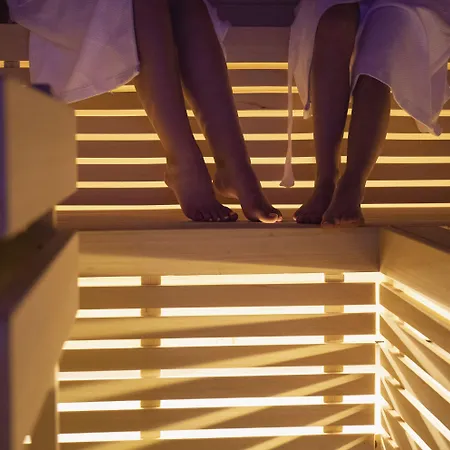 In Gallery & Szálloda Korça