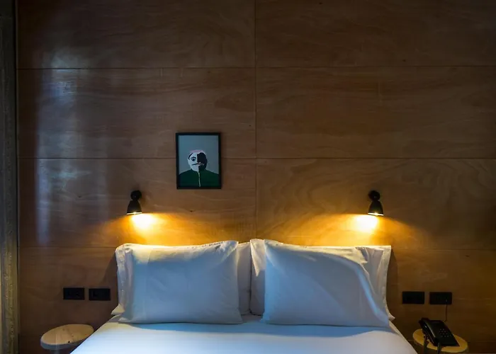 In Gallery & 3* Korça