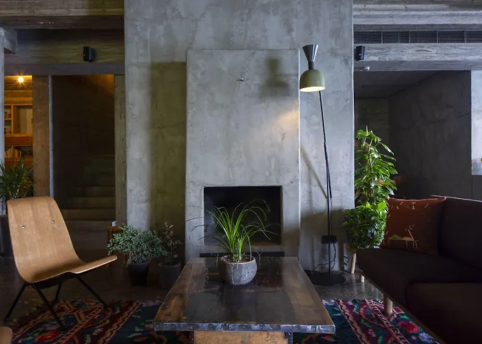 In Gallery & 3* Korça